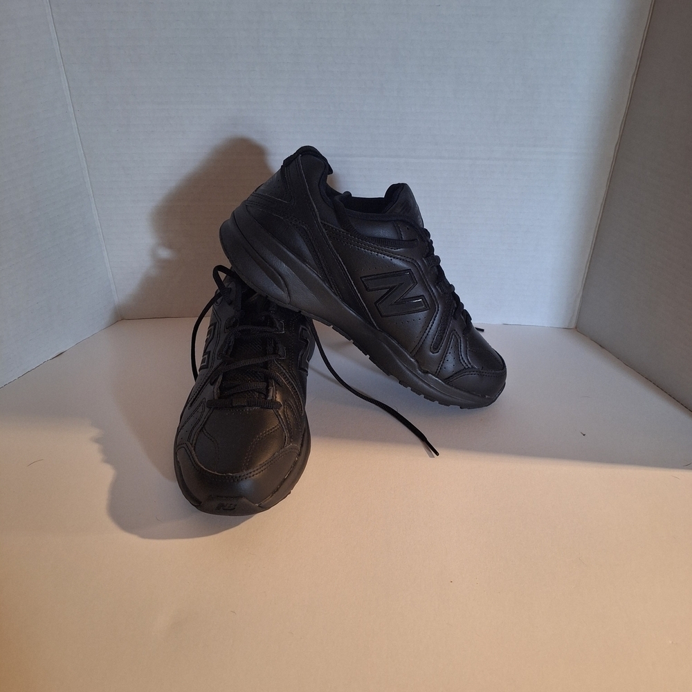 New Balance Men's Black Athletic Shoes